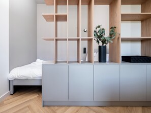 Iron/ironing board, WiFi, bed sheets - Stawy Jana Superior Apartment (Łódź)