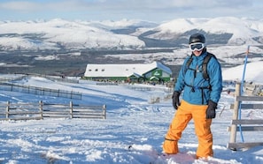 Snow and ski sports - The Base Camp Hotel (Fort William)