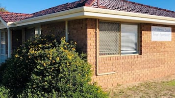 Apartment 1, Preston Beach, 3 Bedrooms Partial Sea View | Exterior