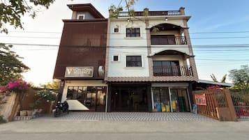 施設の正面