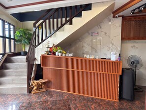 Check-in/check-out kiosk - Von Vonn Residenz Inn (Lapu-Lapu)