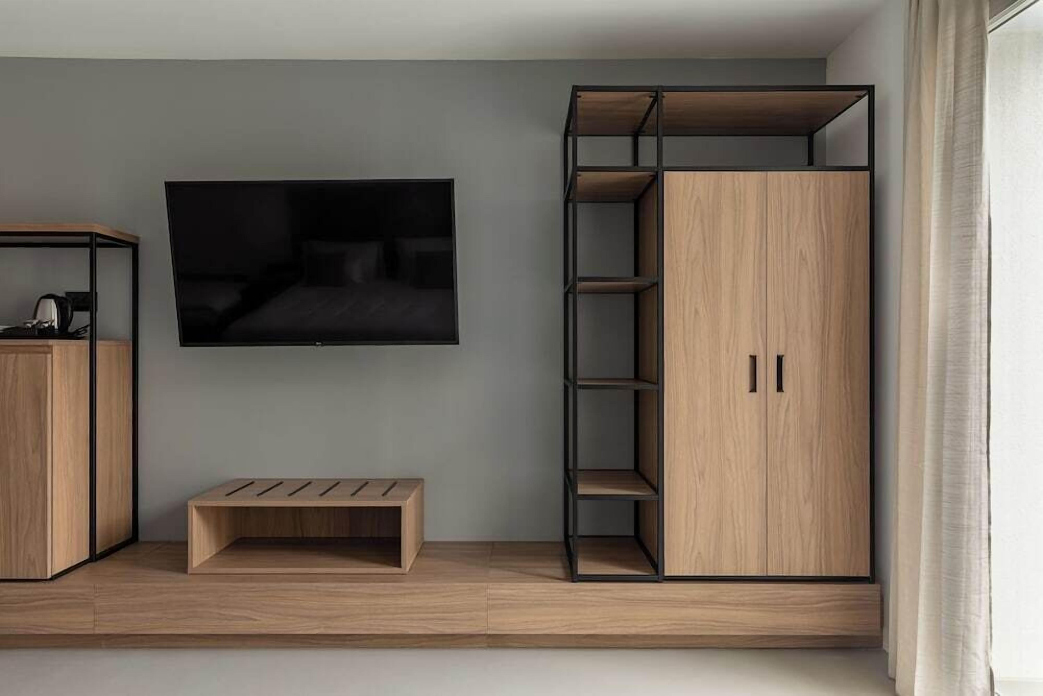 المنشأة من الداخل