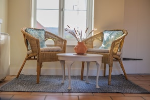 Interior - The Charming Tennyson Cottage In North Norfolk (Brancaster Staithe)