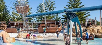 Apiwa Busselton Seaside Escape Apartments