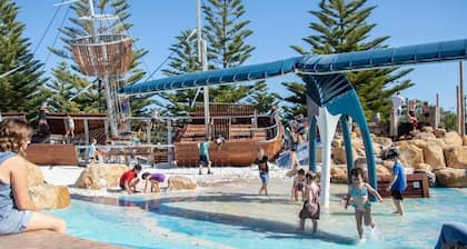 Apiwa Busselton Seaside Escape Apartments