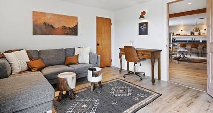 Rock Creek Canyon | 1BR, Hot Tub, Sauna, Fire Pit