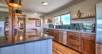 Rock Creek Canyon | 2BR, Hot Tub, Fire Pit, Views
