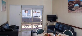 Apiwa Pelican Beach Front Apartments Kalbarri  