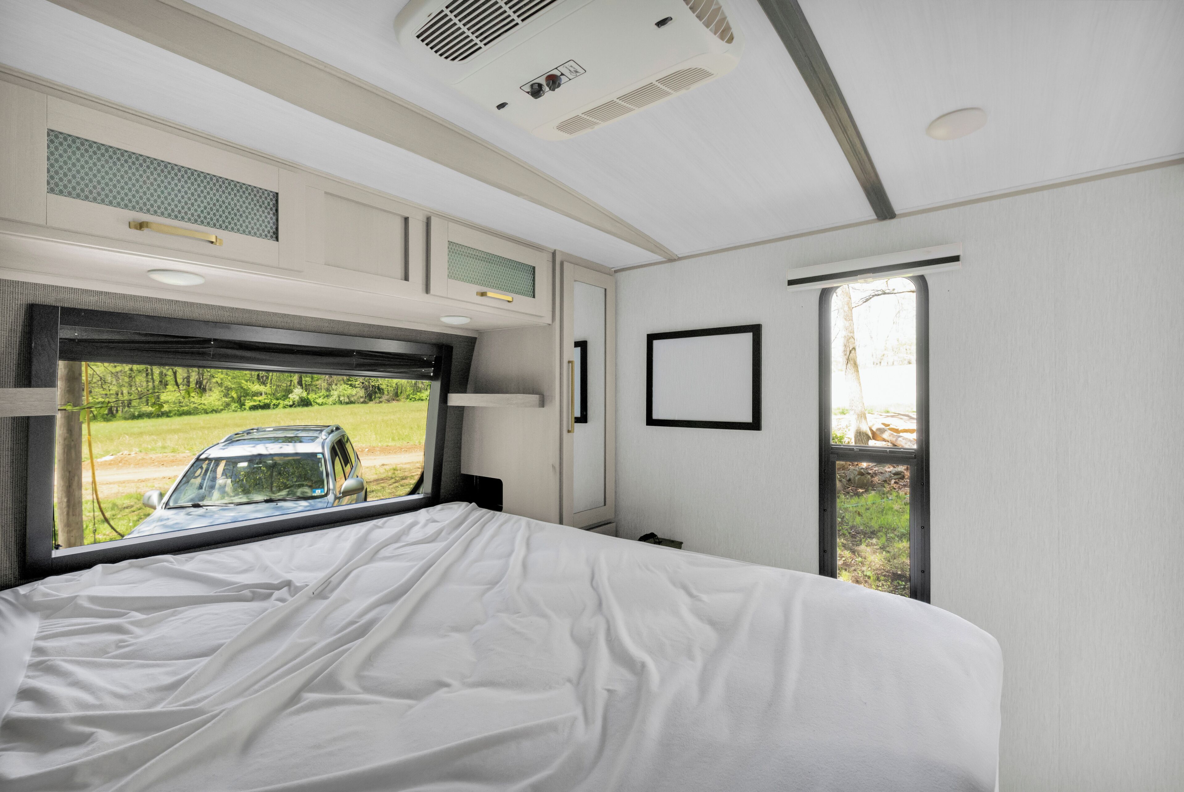 Iron/ironing board, free WiFi, bed sheets, wheelchair access