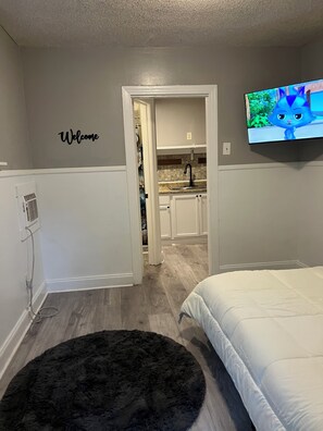 Room - Riley’s Cozy Apartment Pets Welcome No Fees (Little Rock)