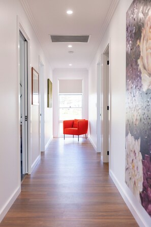 Interior - Coopers Lodge, Lovedale - A rural escape in the heart of wine country (Lovedale)