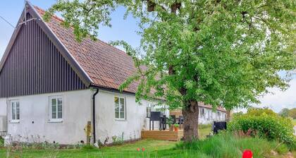 Gorgeous apartment in Pärup with WiFi