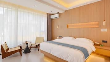 Standard Double Room, Hill View | Desk, laptop workspace, blackout drapes, soundproofing