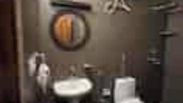 Comfort Double Room, Balcony, Mountain View | Bathroom | Soap, shampoo, toilet paper