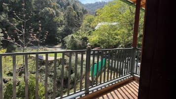 Habitación doble Confort, balcón, vista a la montaña | Áreas de la propiedad