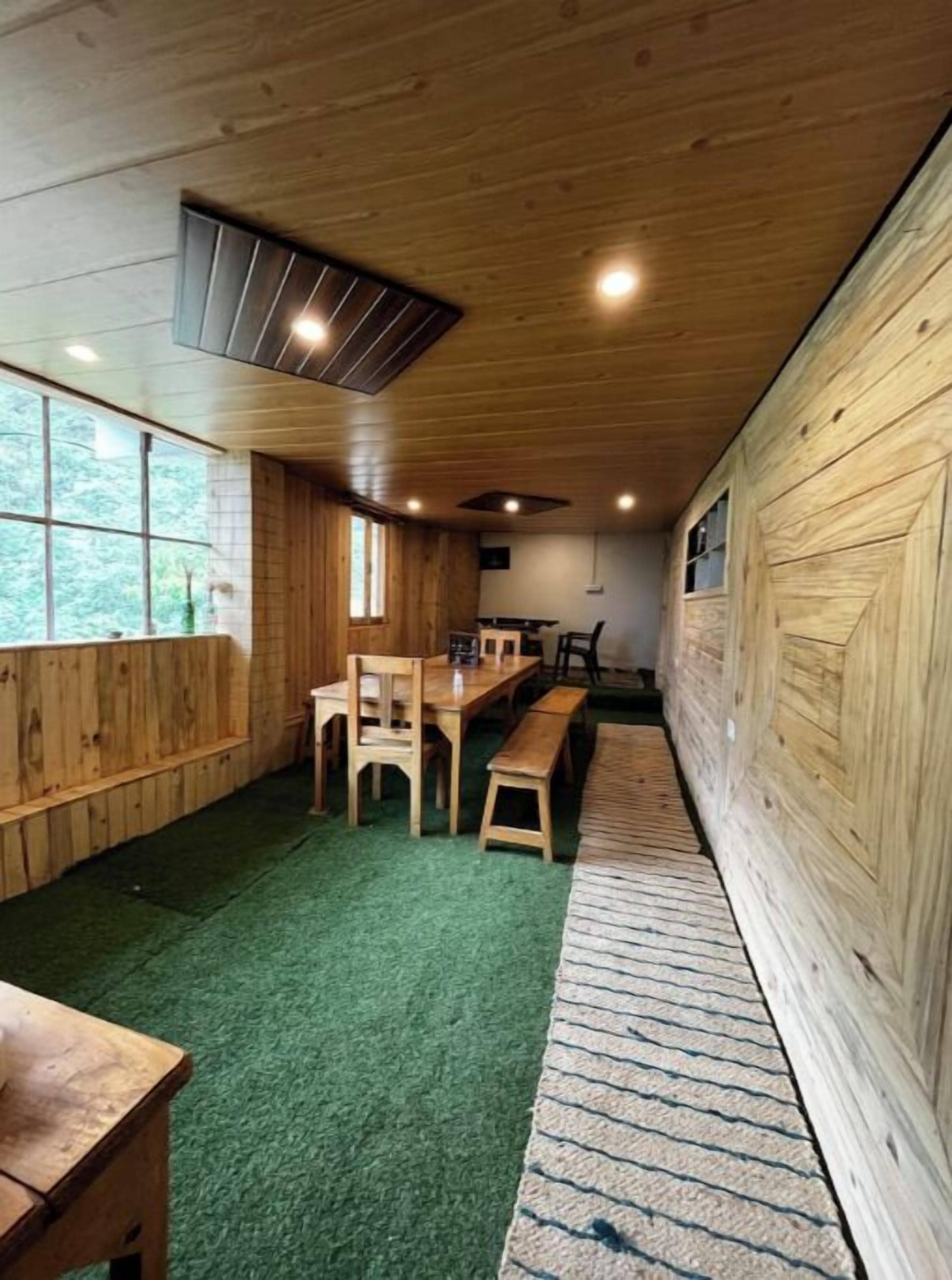 Comfort Double Room, Balcony, Mountain View | Dining