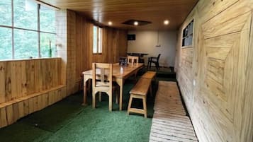 Comfort Double Room, Balcony, Mountain View | Dining