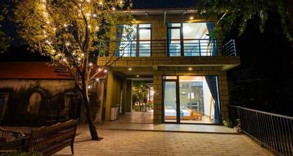 The Valley Lodge Trang An