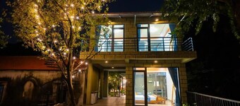 The Valley Lodge Trang An