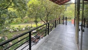 Deluxe Double Room, Balcony | Kawasan hartanah
