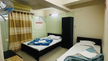 Habitación con 1 cama doble o 2 individuales | Wifi gratis