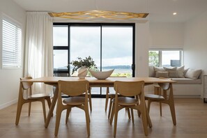 Dining - Big Light House
'24 Home of Year (Snells Beach)