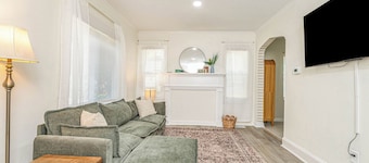 The 239: Windsor • Modern 2BR • Bragg • VA • FSU • Cape Fear Valley