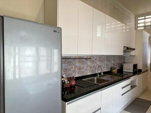 Basic Studio | Private kitchen - Village 40 Phuket Old Town (Chang Wat Phuket)