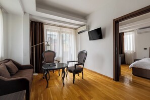 Deluxe-Doppelzimmer, Balkon | Innenbereich