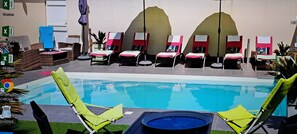 Pool - Vrbo Property (Les Sables-d'Olonne)