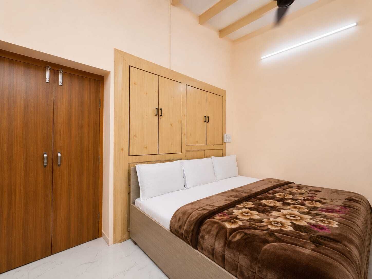 Deluxe Room | Free WiFi