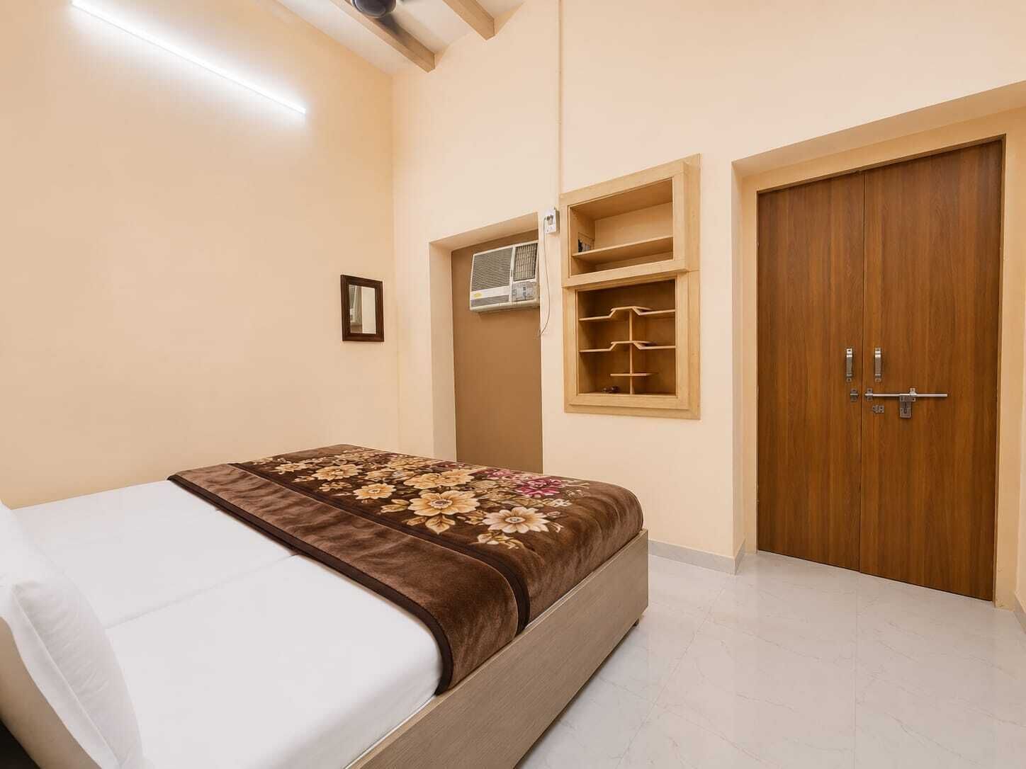 Deluxe Room | Free WiFi