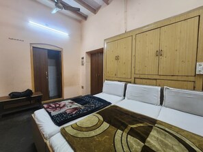 Free WiFi - Hotel Jannat Palace Near Jama Masjid (Delhi)