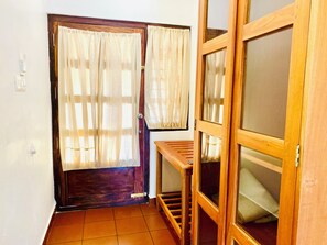 Interior - Lake View Resort in Guruvayur (Guruvayur)