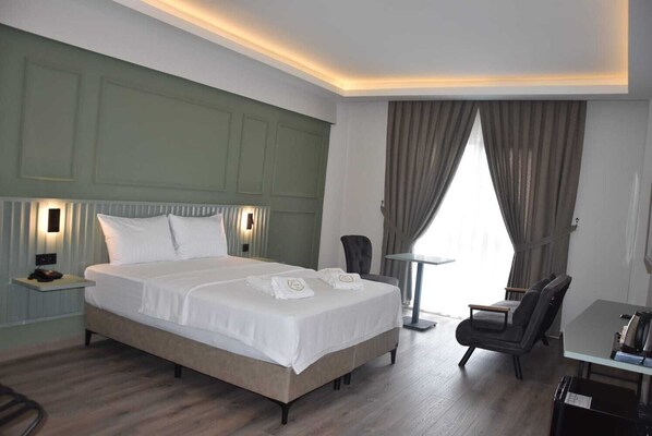Standard Double Room, Non Smoking, Housekeeping | Minibar, in-room safe, desk, laptop workspace - Görele Liva Hotel (Görele)