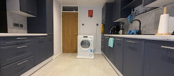 Cozy House Rental with Private Room in North Northamptonshire
