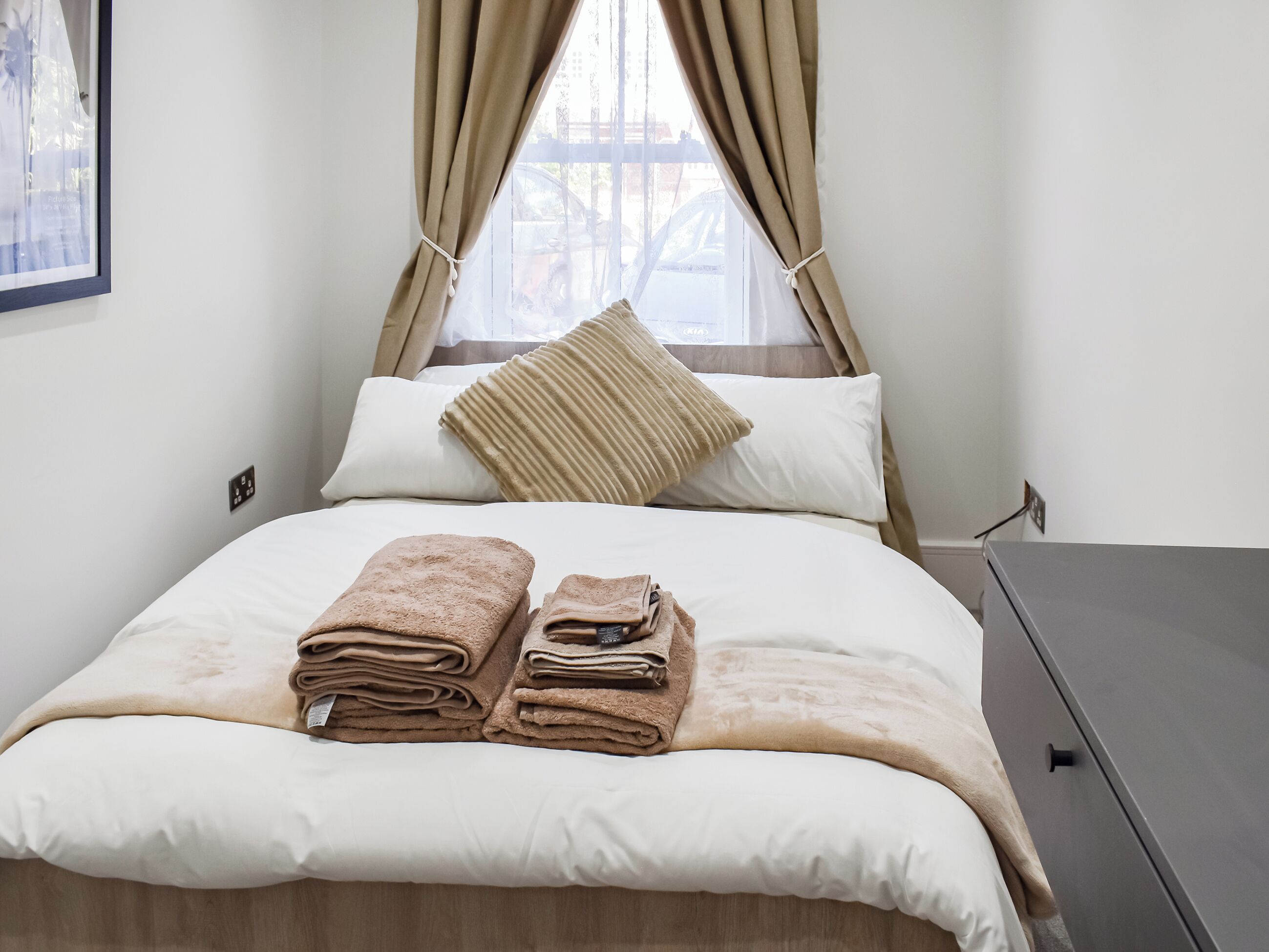 2 bedrooms