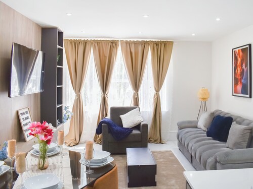 Apartment 3 - UK51648