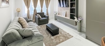 Apartment 1 - UK51646