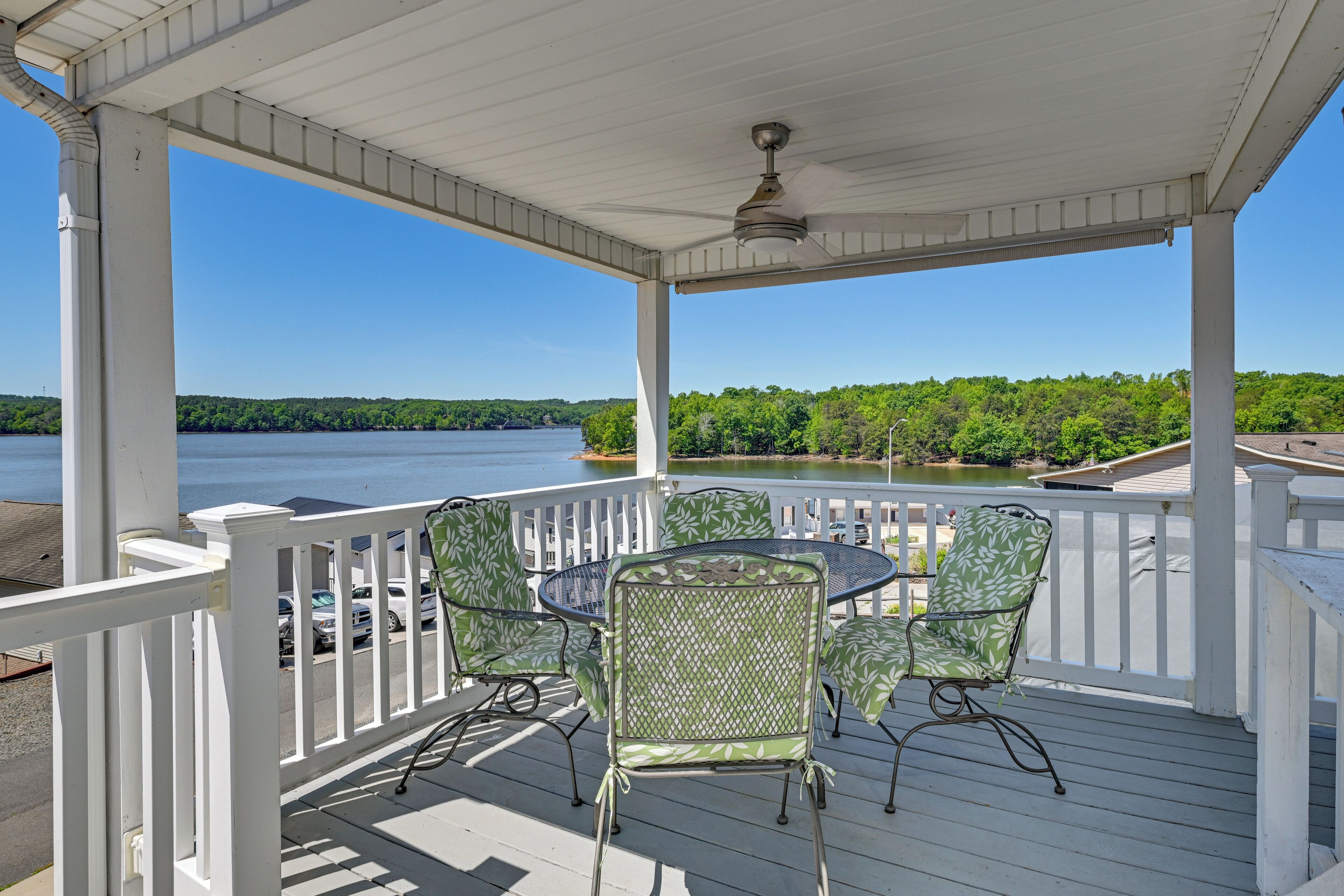 New London Vacation Rental | 3BR | 1BA | 890 Sq Ft