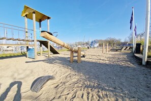 Children’s area - Cozy Tiny Wagon by the Marina (Naarden)
