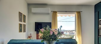 Elina’s Place – Cozy 2BR Apartment by the Marina, Apartment