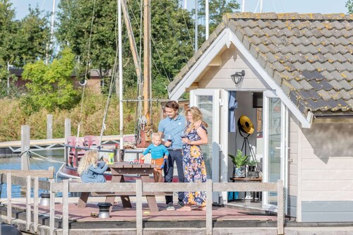 Séjour en chalet de marina pour 4 au bord de l'eau