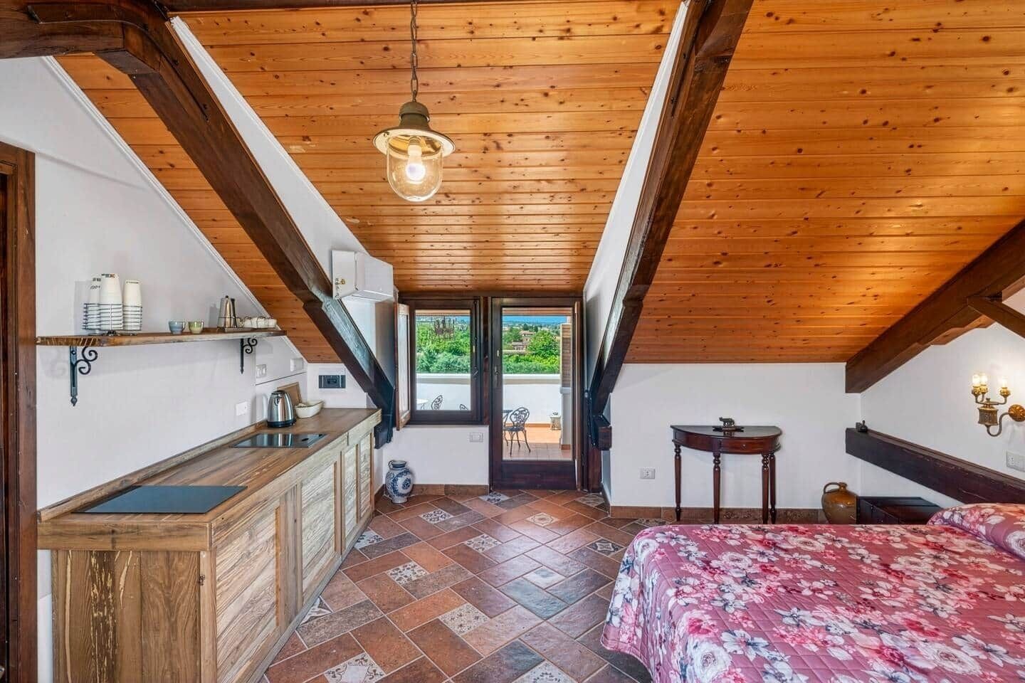 1 habitación y caja de seguridad en la habitación 