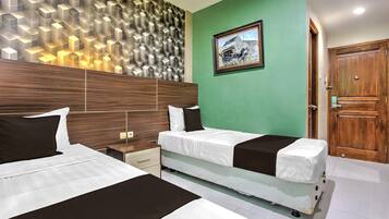 1 habitación, escritorio, wifi gratis y ropa de cama