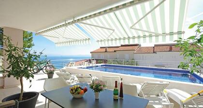 1 bedroom stunning apartment in Brela