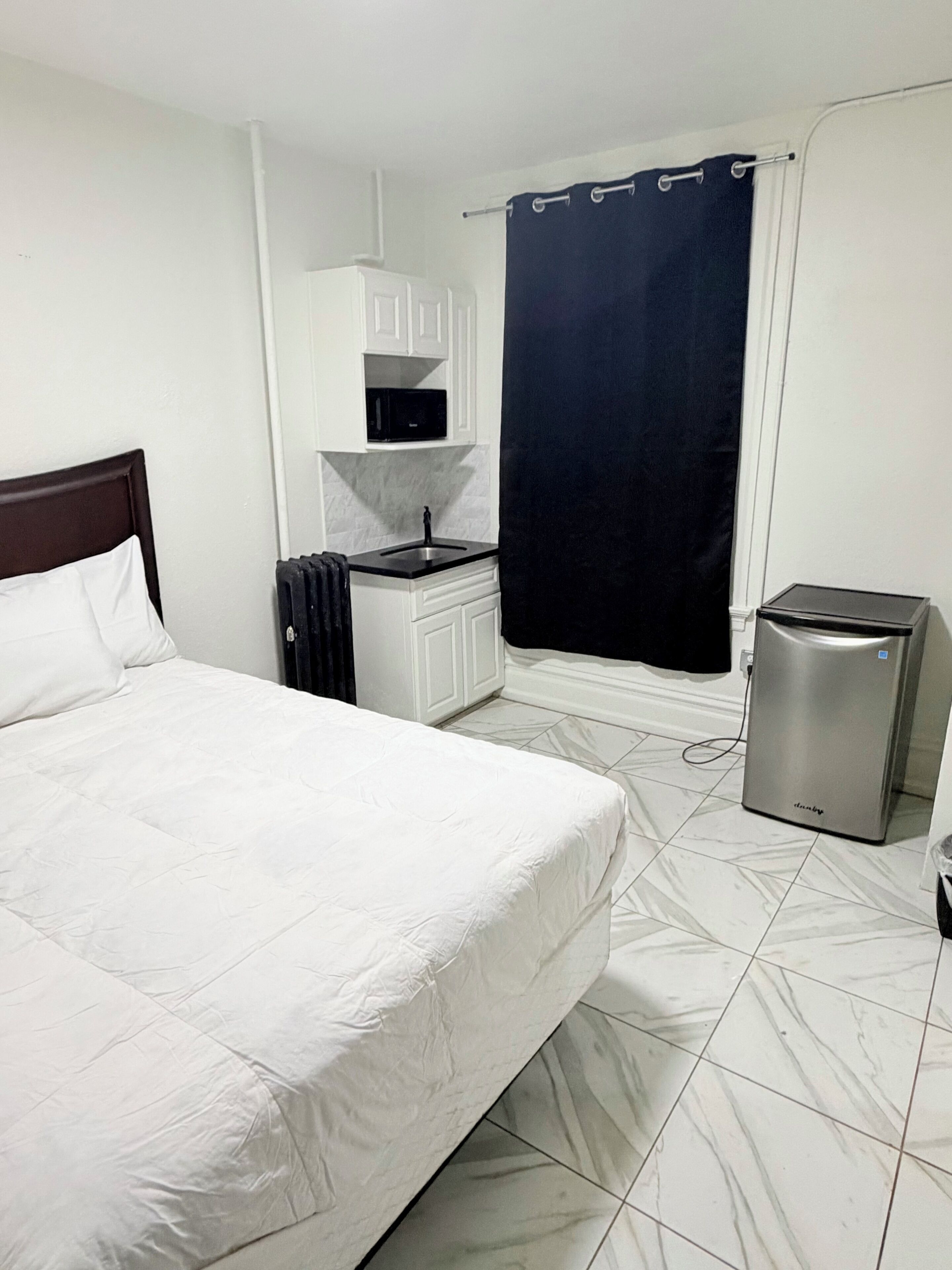 Basic Double Room, Private Bathroom | Free WiFi