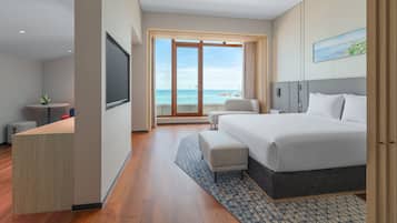Suite, 1 Bedroom | Down comforters, desk, blackout drapes, free cribs/infant beds