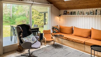 Tv och eldstad
