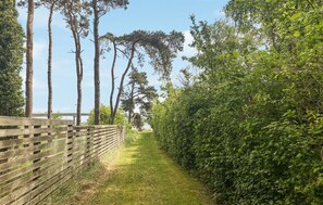 Property grounds - Lovely home in Jægerspris with WiFi (Jægerspris)